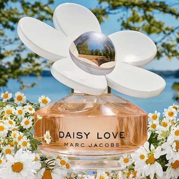 Marc Jacobs Daisy Love Eau de Toilette Travel Spray 10ml - New - Picture 14 of 17